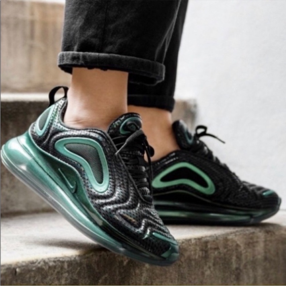 Nike Air Max Athletic running workout training sneakers in black and green